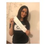 Sonam Kapoor Instagram - #Repost @tamannaahspeaks ・・・ Thank you @nishkalulla for tagging me. Yes, that's a pad and one should never be ashamed of it. It's a natural thing and needs attention. #PadManChallenge. Wishing you guys all the best for the film @Akshaykumar @sonamkapoor @radhikaofficial