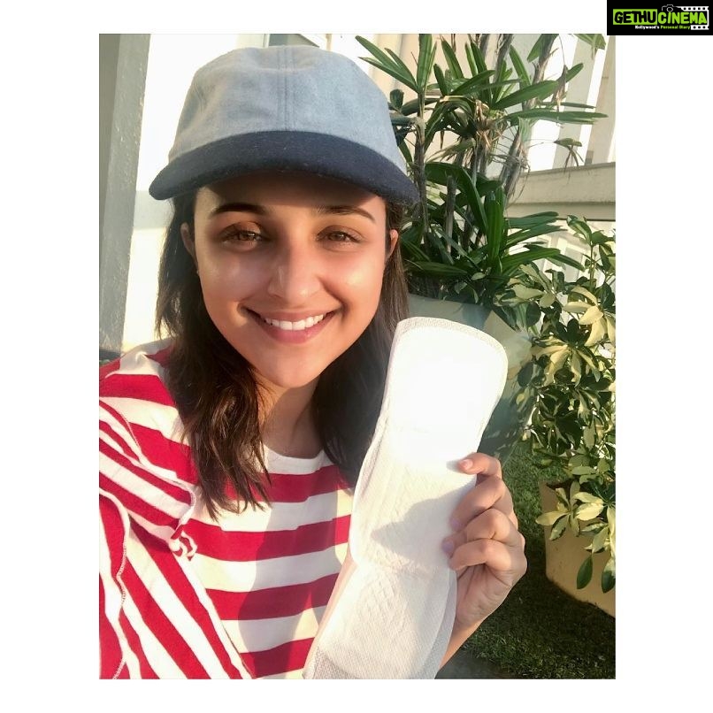 Sonam Kapoor Instagram - #Repost @parineetichopra ・・・ Challenge accepted @arjunkapoor and @masabagupta !! Yes that’s a pad in my hand and there is nothing to be ashamed about!!! Its natural. Period. ALL THE BEST YOU GUYS #PADMAN !! @sonamkapoor @akshaykumar @twinklerkhanna
