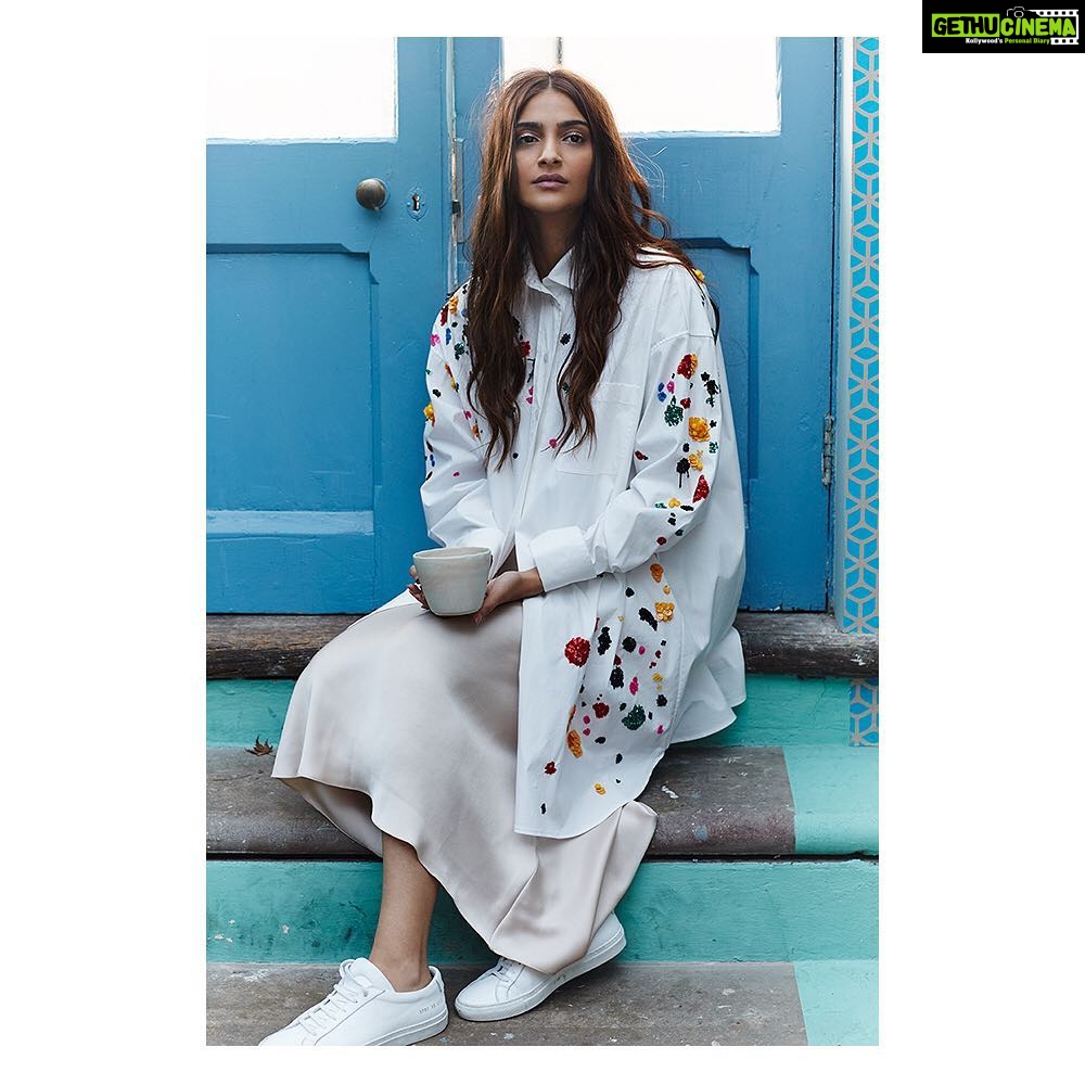 Sonam Kapoor Instagram - In my latest interview for The Modist, I talk about feminism, fashion, social issues and more. Go read my full interview with @themodist . Link in Bio! #TheMODMagazine Shirt: @oscardelarenta Skirt: @josephfashion Trainers: @commonprojects Photography: @chloemallettphoto Fashion Direction: @mrssallymatthews Words: @juliamaile Hair: @camden4 Makeup: @kategoodwinmakeup Casting and Production: @ashumiss @mad_prod