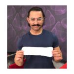 Sonam Kapoor Instagram - #Repost #aamirkhan Thank you @mrsfunnybones Yes, that’s a Pad in my hand & there's nothing to be ashamed about. It's natural! Period. #PadManChallenge. Copy, Paste this & Challenge your friends to take a photo with a Pad. Here I am Challenging @SrBachchan , @iamsrk & @BeingSalmanKhan