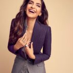 Sonam Kapoor Instagram - I love people who make me laugh. I honestly think it's the thing I like most, to laugh. It cures a multitude of ills. It's probably the most important thing in a person. Audrey Hepburn Editor: Nandini Bhalla (@NandiniBhalla) Photograph: Carla Guler (@CarlaGuler) Fashion Editor: Zunaili Malik (@ZunailiMalik) Stylist: Jennifer Michalski-Bray (@Jennifer.Michalski.Bray.Style) Suit, Alexander McQueen (@alexandermcqueen ) Jewellery, David Morris (@davidmorrisjeweller ) Make-Up: Maria Asadi (@Official_Maria_Asadi) Hair: Aamir Naveed (@AamirNaveedHair) Fashion Assistants: Kayleigh Dennis (@KayleighDennis) and Manveen Guliani (@ManveenGuliani) Location Courtesy: The AllBright Mayfair, London (@AllBright) Media Director: Raindrop Media (@Media.Raindrop)