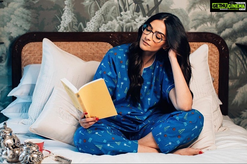Sonam Kapoor Instagram - To the girl who reads by flashlight, who sees dragons in the clouds, who feels most alive in worlds that never were, who knows magic is real, who dreams: This is for you! π -Megan Spooner In @dandelion.india Photographer: @rowben_ Make up: @official_maria_asadi