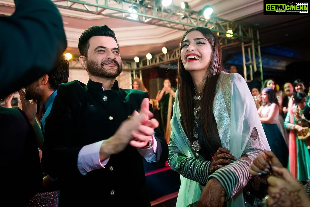 Sonam Kapoor Instagram - Such killer moves, Chachu! Happy happy birthday to you.. Can’t wait to spend time with you soon. Missing you tonnes! Love you... Have an amazing day! ❤️✨