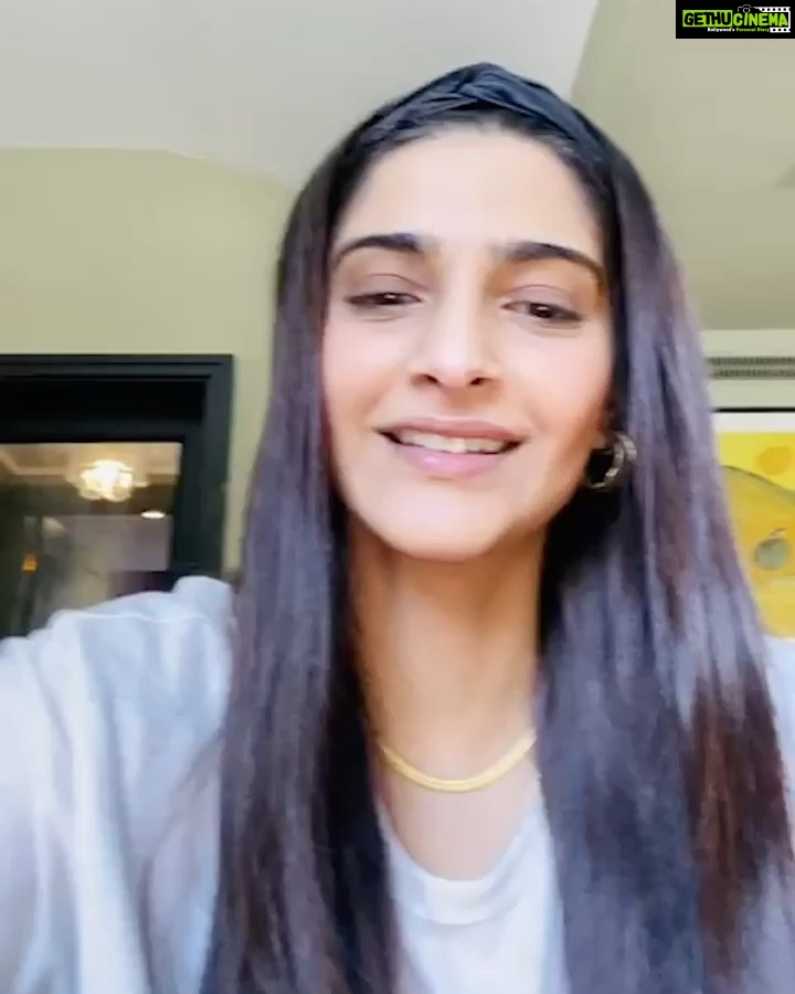 Sonam Kapoor Instagram - There are so many things I love about Anand, and his adorable quirks and hashtags have to be one of them. Over the years, I have seen him use some really amusing hashtags—but these have to be my top 3. I love you @anandahuja and all the eccentric things you say and do haha. Hope you enjoy this small present. P.S - These stickers will soon be available for you guys to use, so watch out for these! #EverydayPhenomenal #BallIsLife #GreatLikeWhoa #Gifs #InstagramGifs #HappyBirthdayAnand #3daystogo #Birthday #BirthdayWeek