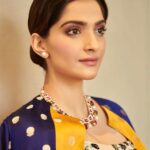 Sonam Kapoor Instagram - For the inauguration of the 17th Edition of the Doha Jewellery and Watches Exhibition. #DJWE2020 @visitqatar Dress - @etro Jacket - @ekayabanaras Jewels - @bulgari Watch - @iwcwatches Shoes - @shutiqofficial Make up - @artinayar Hair - @bbhiral Styling - @rheakapoor Team - @manishamelwani @sanyakapoor @ria.kothari @aleeyasheikh Photos @thehouseofpixels Manager @neeha7 Doha Exhibition and Convention Center - DECC