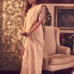 Sonam Kapoor Instagram - Sari @goodearthindia Earrings @kapoor.sunita Necklace @priya.ahuja27 @priya27ahuja Kadas @anmoljewellers Rings @birdhichand HMU - @namratasoni Styling @rheakapoor Team @sanyakapoor @vani2790 Photos @thehouseofpixels