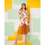 Sonam Kapoor Instagram - All Bhaane All Day! 💄 @mallika_bhat 💇‍♀️ @alpakhimani 📸 @thehouseofpixels 👗 @bhaane 💎@viangevintage @clovethestore @herstoryjewels 👡 @bottegaveneta STYLE @rheakapoor asst @vani2790 @manishamelwani @sanyakapoor