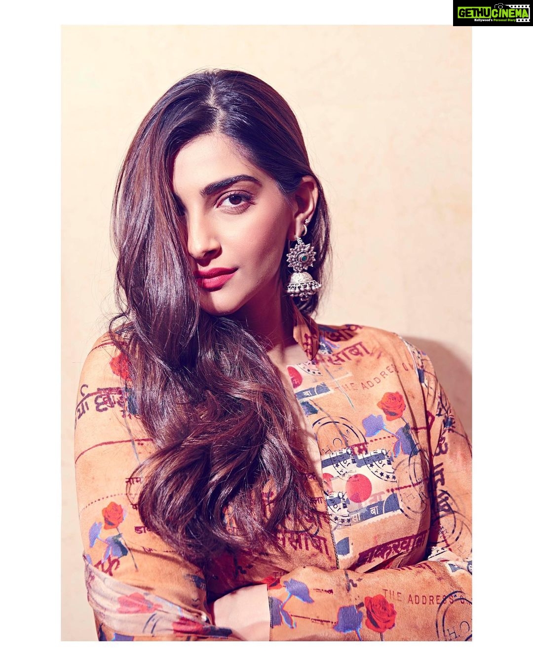 Sonam Kapoor Instagram - In The Lost Letters Printed Lehenga from the Masaba x Rhea Collection! #TheChroniclesOfFemininity @rheakapoor @masabagupta Earrings - @amrapalijewels Hair - @bbhiral Makeup - By me! 💁🏽♀️ 📸- @thehouseofpixels