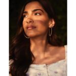 Sonam Kapoor Instagram – “Life is the flower for which love is the honey.” – Victor Hugo 👗 @nduoofficial 📸 @thehouseofpixels 💄 @makeupbybrookehill