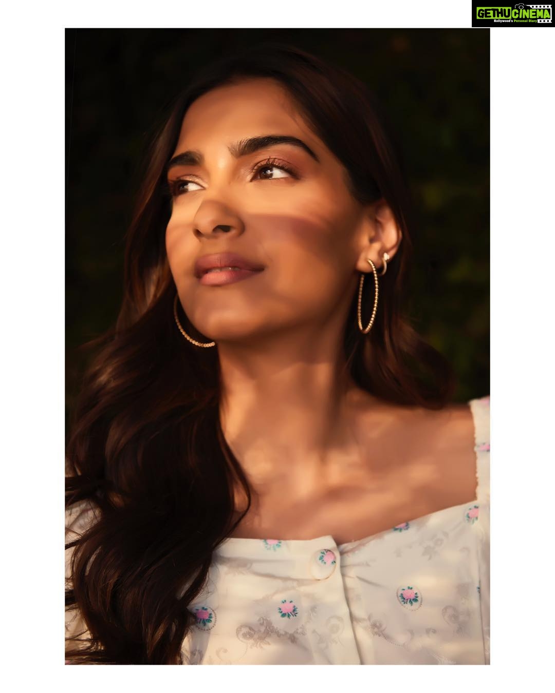 Sonam Kapoor Instagram - “Life is the flower for which love is the honey.” – Victor Hugo 👗 @nduoofficial 📸 @thehouseofpixels 💄 @makeupbybrookehill
