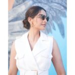 Sonam Kapoor Instagram - "If I can't go to Heaven, L.A. is the next best thing." Dress @ralphandrusso 💄 @makeupbybrookehill 💇‍♀️ @bbhiral 📸 @thehouseofpixels S.T.Y.L.E. @rheakapoor @chandiniw Venice