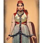 Sonam Kapoor Instagram – Pyaar kiya to darna kya… #BhaaneHalloween #bhaane #mughleazam #anarkali