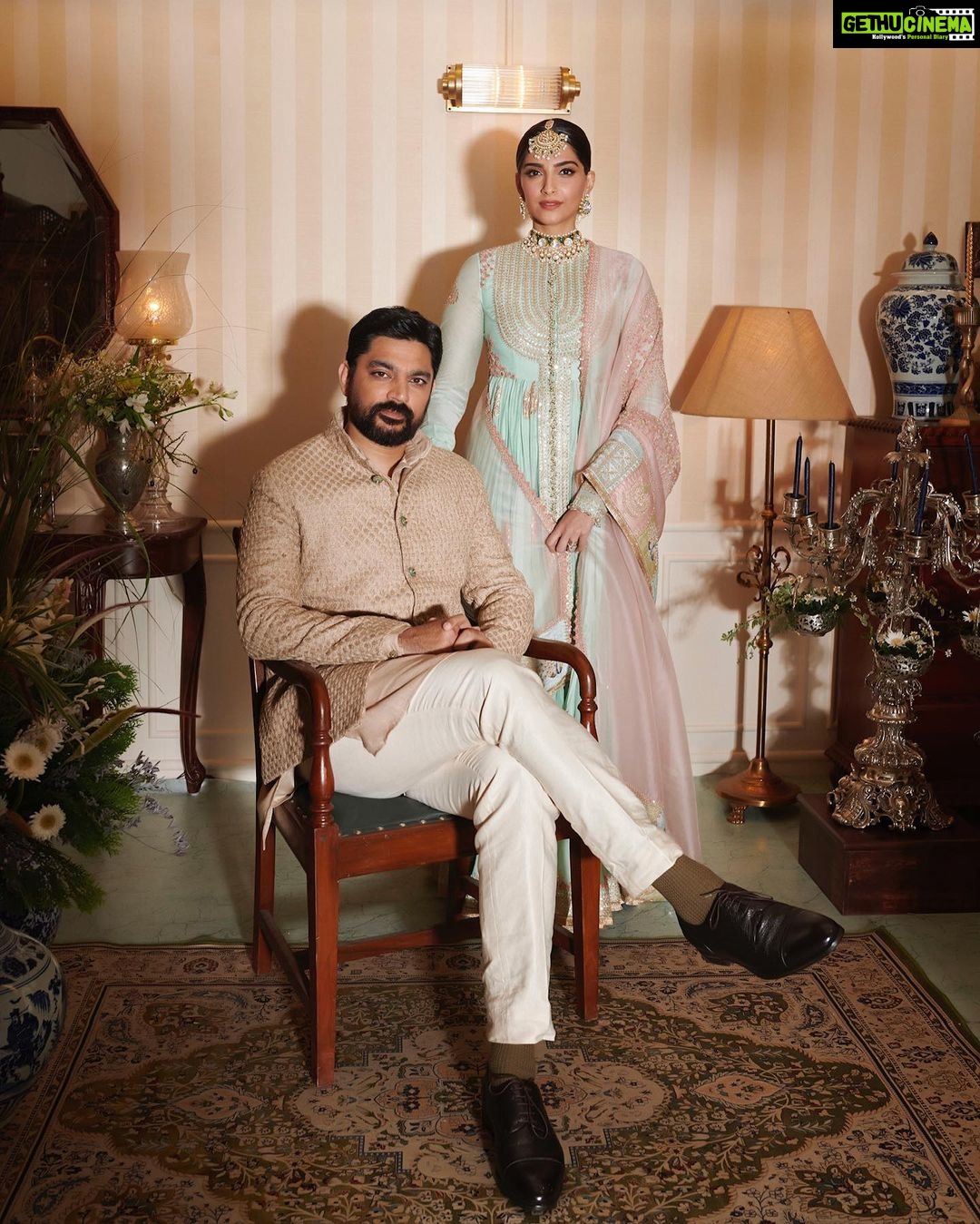 Sonam Kapoor Instagram - You’ve always been family. Your friendship is even more important than your title of being my brother in-law. But I’m so ecstatic that you are! Love you @karanboolani Anil Kapoors House, Juhu, Mumbai