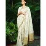 Sonam Kapoor Instagram – “Strength does not come from physical capacity. It comes from an indomitable will.” Mahatma Gandhi 
Saree @sabyasachiofficial jewels and watch @kapoor.sunita and @iwcwatches 
Style @rheakapoor 
Team @vani2790 @manishamelwani @sanyakapoor @navyachanana
Glam @tanvichemburkar
hair @sanapathan104 
Photographer @kunalgupta91 Amrita Shergill Marg