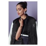 Sonam Kapoor Instagram – Hoop it up
For NBA @nba @nbaindia 
Look – @31philliplim
Bomber jacket – @vegnonveg
Bag – @Hermes
Earrings – @gehnajewellers1 and @mahesh_notandass
Bracelets – @cartier and @darshanaasanjanaajewellers
Shoes – @nike
Styled by: @rheakapoor
Team @manishamelwani @vani2790 @sanyakapoor @ria.kothari @malavikachauhan Beauty @tanvichemburkar
Hair @alpakhimani
Photography @thehouseofpixels