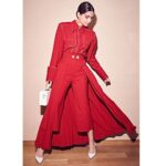 Sonam Kapoor Instagram - Dress to impress 🧰 For Zoya Factor Promotions Outfit @notebook.official Bag @bagsbyanqi Style @rheakapoor Team @manishamelwani @vani2790 @sanyakapoor @navyachanana Beauty @artinayar Hair @alpakhimani Manager @neeha7 Photographs @thehouseofpixels