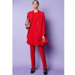 Sonam Kapoor Instagram - रेड सूट शूट Suit set @maisonvalentino Shoes & bag @maisonvalentino Style @rheakapoor Team @manishamelwani @vani2790 @sanyakapoor Beauty @artinayar Hair @alpakhimani Manger @neeha7 Photographs @thehouseofpixels