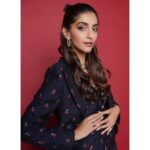 Sonam Kapoor Instagram - Cherry on top 🍒 For #TheZoyaFactor Suit @gucci Shoes @louboutinworld Earrings @gehnajewellers1 Necklaces @jet_gems & @gehnajewellers1 Beauty @artinayar Hair @alpakhimani Styled by @rheakapoor Assisted by @sanyakapoor @vani2790 @manishamelwani @ria.kothari @malavikachauhan Managed by @neeha7 Shot by @thehouseofpixels