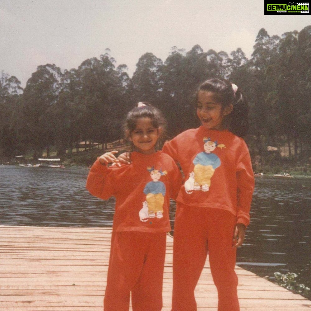 Sonam Kapoor Instagram - Being a lucky charm in red even as a kid! #ThrowbackThursday #TheZoyaFactor @rheakapoor