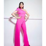 Sonam Kapoor Instagram - Life is always better in pink!💖 Outfit @safiyaa_official Earrings @anmoljewellers Rings @anmoljewellers & @hcraftjewellery Shoes @manoloblahnikhq Makeup @artinayar Hair @bbhiral Styled by @rheakapoor Assisted @sanyakapoor Shot by @thehouseofpixels