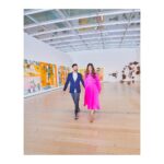 Sonam Kapoor Instagram - @LACMA is one of my favorite art museums in LA by far 😍 Tap link in bio to see more of my favorite places in LA 😉 P.S. When are we booking another trip to @discoverLA, @anandahuja? 😜 #discoverLA