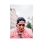 Sonam Kapoor Instagram – Deep Thoughts 💭