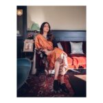 Sonam Kapoor Instagram - Lights will guide you home, and ignite your bones ♀ #NoRhesonICant #IndianPrincess @wearerheson @rheakapoor 📷: @moeez