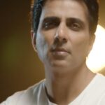 Sonu Sood Instagram - Life bilkul @ludokinggame jaisi hai. Agar najar humesha manjhil pe ho aur dil me jitne ka josh toh pasa jarur paltega. Jaroori hai ki aap bas khelte raho 🎲 Download Ludo King Now! https://bit.ly/DownloadLudoKing #LudoKing #Pasa_Jaroor_Paltega