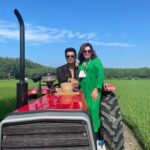 Sonu Sood Instagram - Haryaali aur Raasta 🚜 with my best friend @farahkhankunder ❤️ @desimusicfactory