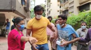 Sonu Sood Instagram - It’s heartbreaking to see people suffer all over the nation, although Covid-19 cases have reduced , the situation of numerous families still remains grim. Met Abhishek who has lost his hearing and is still undergoing treatment. Deeply touched by his love and praying for his speedy recovery. I urge people to come forward, we, together can help them overcome these difficult times 🙏