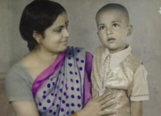 Sonu Sood Instagram - Maa 💕