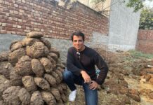 Sonu Sood Instagram - Mere Punjab Di Mitti Di Khushbu ❤️ ( ps: Cow dung/Gobar /paathi❤️)