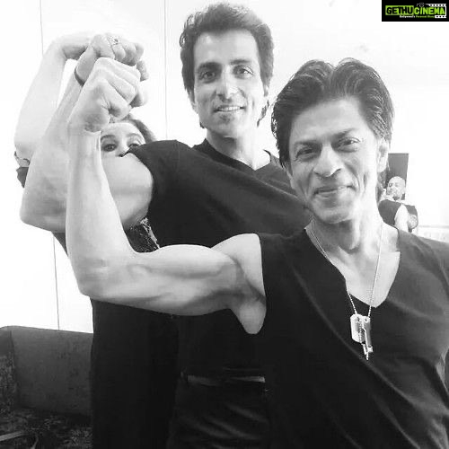 Sonu Sood Instagram - Happy birthday Shah. Stay charming always. Thank u so much for some amazing memories ❣️Have a super year ahead. 💥 @iamsrk