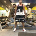 Sonu Sood Instagram – 😜 all they wanted was a LIFT. 😂 #stayfit #fit #fitnessmotivation #fitnessmode #fitnessaddict #fitnesslife #fitnessfreaks #sonusoodfitworld #fitnessjourney