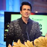 Sonu Sood Instagram – Hosting awards is always fun.. especially when it’s in ur mother tongue Punjabi 😉 #ptcpunjabi @ptc.network @bharat_reshma @nerobyshaifaliandsatya