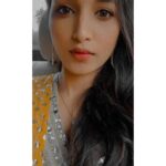 Srinidhi Ramesh Shetty Instagram - Blurry love 💛