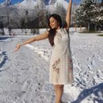 Srinidhi Ramesh Shetty Instagram - In Slovakia amongst snow and snow caped mountains!! And with a little bit of sun shine, I just burst into another level of madness!! Here Sharing with a new glimpse of that madness ❤ 👩‍🎤 #nofilters #realbeauty #absolutelyinlove #slovakia #poprad #MissSupranational2016 #SrinidhiShetty 🤗 @geishadesigns @surabhi_stylefiles 😙😙