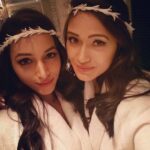Srinidhi Ramesh Shetty Instagram - Selfie obsessed when shes around 👻😝😂 @aradhanaburagohain_official 😘 #crazythingsthatwedoforaselfie #aftershow #chennai #theleelapalace #partnersincrime 💖