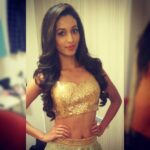 Srinidhi Ramesh Shetty Instagram - Behind the scenes..💫🙈 Thank you so much for the lovely Makeup @malcolm2086 💖 #indianwear #lovetheoutfit #formoreupdates #staytuned #comingsoon #avshoot #srinidhishetty #srinidhi4misssupranational #roadtomisssupranational #missdivasupranational #misssupranational #misssupranationalindia2016 - Yamaha Fascino Miss Diva Supranational 2016 💖