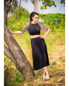 Sruthi Hariharan Instagram - Wilderness ....
Love this Top from @eliandkim 
Styled by @bapatshweta 
Styling assistant : @snehagajula007 
Assisted on location by @shashwatichandrashekar 
Make up by @shivugowda2011 
Hairstyle by @makeuphairbyvinyasahippla and Rekha 
Assisted by @ekiran00007 
Photographed by @raaghavphotography 
#masterdancer #playjudge #fashioncomfort