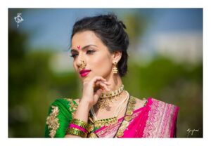 Sruthi Hariharan Instagram - Make up helps me find all the possible versions of myself.... The fact that it can transform me into feeling like someone else is exciting. However I absolutely love the natural me - I feel freedom and real.. And outside of our work that's how most of us are . Plain, simple and real.
Having said that....I have the utmost respect for all the make up artistes who can give you a different version of yourself by just a new technique or a different colour! 
So this is for my little girl @vyduryalokesh Thank you once again for bringing the Maharastrian woman alive from within me :) Make up and hair by : @vyduryalokesh
Styled by : @bapatshweta
Styling Assistant : @snehagajula007 
Jewellery courtesy : @aadyaaoriginals 
Assisted by : @shashwatichandrashekar 
Photographed by : @raaghavphotography