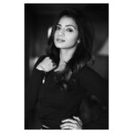 Sruthi Hariharan Instagram – Sometimes it helps to view the world in blacks whites and greys – a clearer perspective maybe? 😊 
#saturdayevenings #lotsofquestions #verylittleanswers