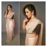 Sruthi Hariharan Instagram - Finally wore the famous belt saree and completely understand what the fuss is all about ! From Draping this spectacularly detailed nude and gold saree designed by @niharikavivek to matching it with these gorgeous ear rings from @shillpapuriidesignerjewellery ... @bapatshweta and I were driving each other mad - looks like we'll be doing that atleast for a few months, considering it's going to be a long term distance relationship 🙄 Also the black belt belonged to my mother and was bought 25 years ago . Make up by the man who is back in my life - @shivugowda2011 - no one but him can make the natural look awesome !🤗