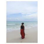 Sruthi Hariharan Instagram – Just to walk on a beach like that .. everyday of my life … carefree, free-spirited, satisfied … #wanderlust #soundofwaves🌊 #beachescape Wandoor Beach, Port Blair