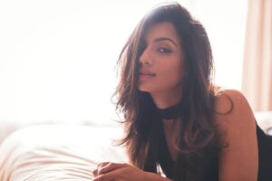 Sruthi Hariharan Instagram - For a change and FINALLY - a picture of me I love 🙄 (if you knew me you'd know how almost impossible that is ) However this one from @kalyanyasaswi s project #huntingpotraits is definitely a favourite.... 😁 Check out his profile for more amazing pictures. So thank you kalyan and of course my lover girls @vyduryalokesh & @arundathi_anjanappa for working with me on this 😍 .
.
#happydance #onceinabluemoon
#betterlatethannever #aestheticsinthemind  #moodpotraits #headshots #instalove #attitudeinthemorning #notcandid #notcandy