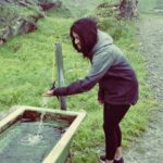 Sruthi Hariharan Instagram - This really happened and I went for take 2 with a little over acting 😬But truly the water is super tasty and super cold AND you drink it from the taps ! #waterfrommountains #freshestestever #purest #dontdothisinindia Engstligenalp Adelboden