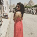 Sruthi Hariharan Instagram – By far one of the most beautiful towns I have ever seen – Alberobello 😍From the outside the famous trullo buildings are tiny and for the lack of a better word – super cute ..but it is when you step inside them, that you realise the stories, secrets and traditions these stone structures safeguard …. #Europeanhistory #purestlinen #whistleblowers #truille #allwhite #seaandmountain #liqueurstores  #breathtaking