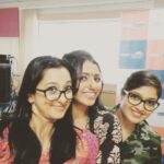 Sruthi Hariharan Instagram - Let's talk about beauty with brains 😎 Tune into Radio City 91.1 FM on March 8th - Yes Women's Day... and you'll know what I mean :) Lots of love and more power to you both @radhika_chetan @megsraj :*