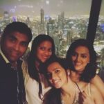 Sruthi Hariharan Instagram – Signature lounge . Chicago :)