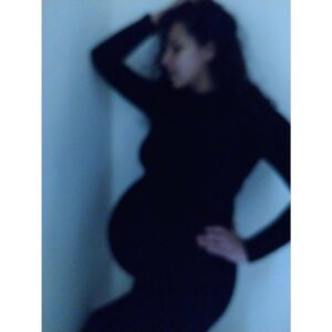 Sruthi Hariharan Instagram - To actually feel life beating within you .... to know that this is the beginning of a whole new journey .. and to finally acknowledge that clarity is over rated and sometimes it's all about the blur - brings us to this point 👶😊❣
Welcome to the circus little peanut ❤ We can't wait to see you 😊😊 PC : the super excited father to be @raam.kalari ❤🤸‍♂️
#babybump #fatandfabulous #waiting #excited #nervous #motherhood #talkingtothetummy #chilling #readytopop #swollenlimbs #scansandreflections
